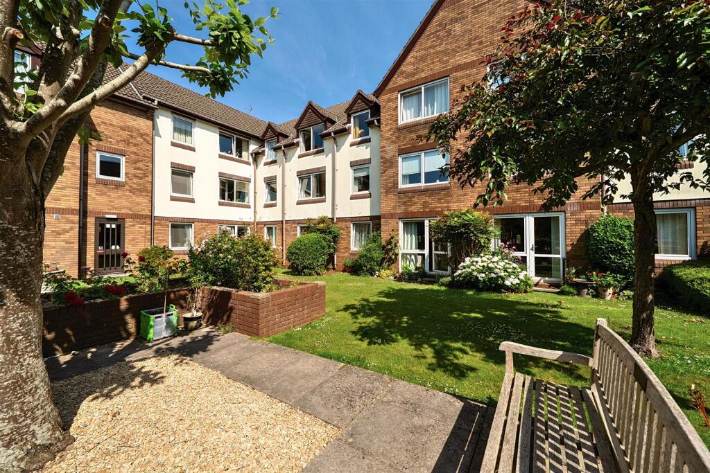 Main image of property: Bath Road, Keynsham, Bristol