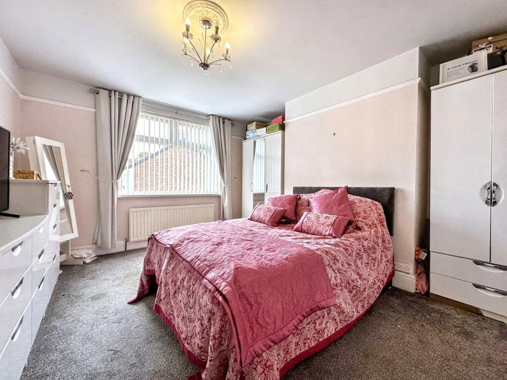 Apartment in North Tyneside, North East - View 6