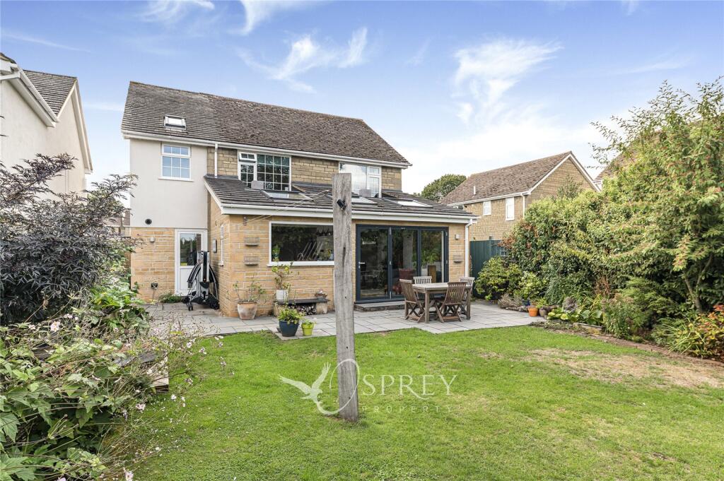 House in Oundle, North Northamptonshire - View 4