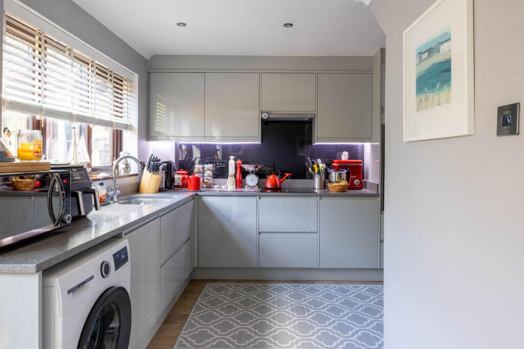 Styles Close, Frome, BA11 5JS image 3