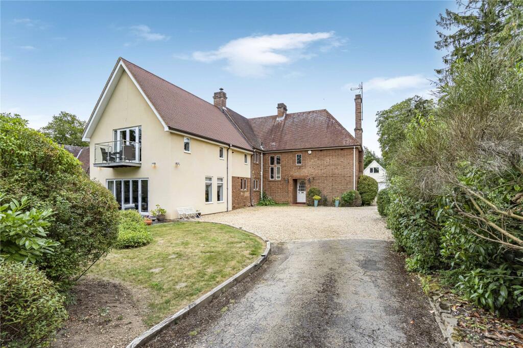 Main image of property: Hinksey Hill, Oxford, Oxfordshire, OX1
