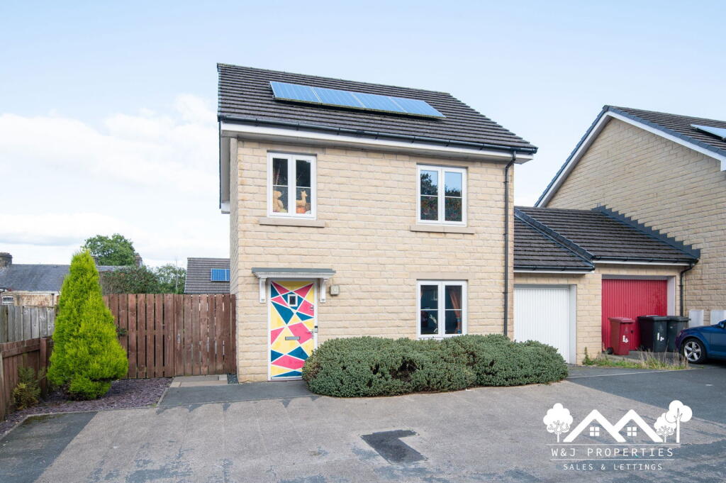 Main image of property: Queen Street, Darwen, BB3 1PR
