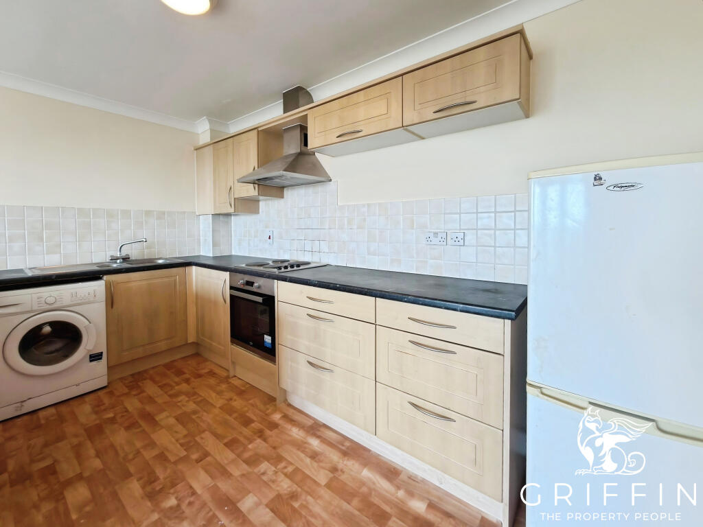 Apartment in Thurrock, Essex - View 5