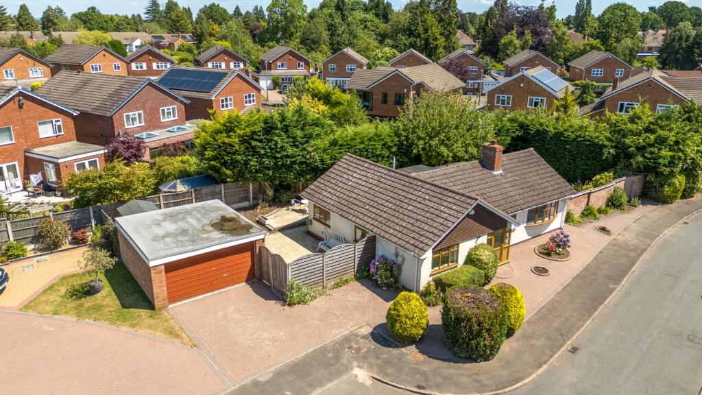 House in Solihull, West Midlands - View 2