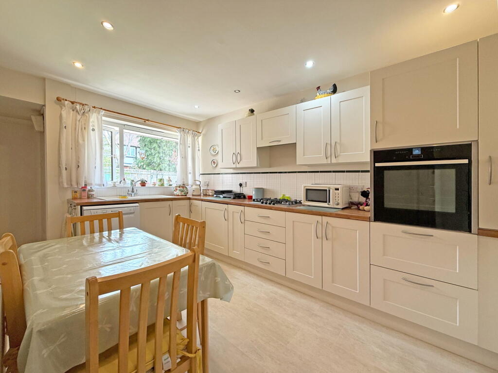 House in Milton Keynes - View 3