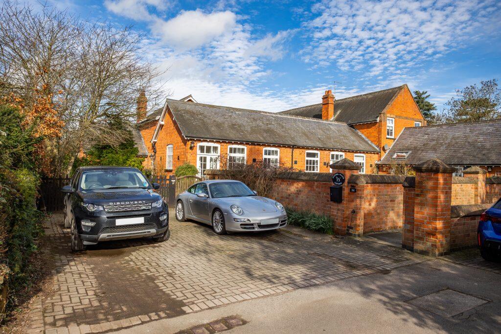 Main image of property: Kennel Mans Cottage, Quorn Park, Barrow-Upon-Soar