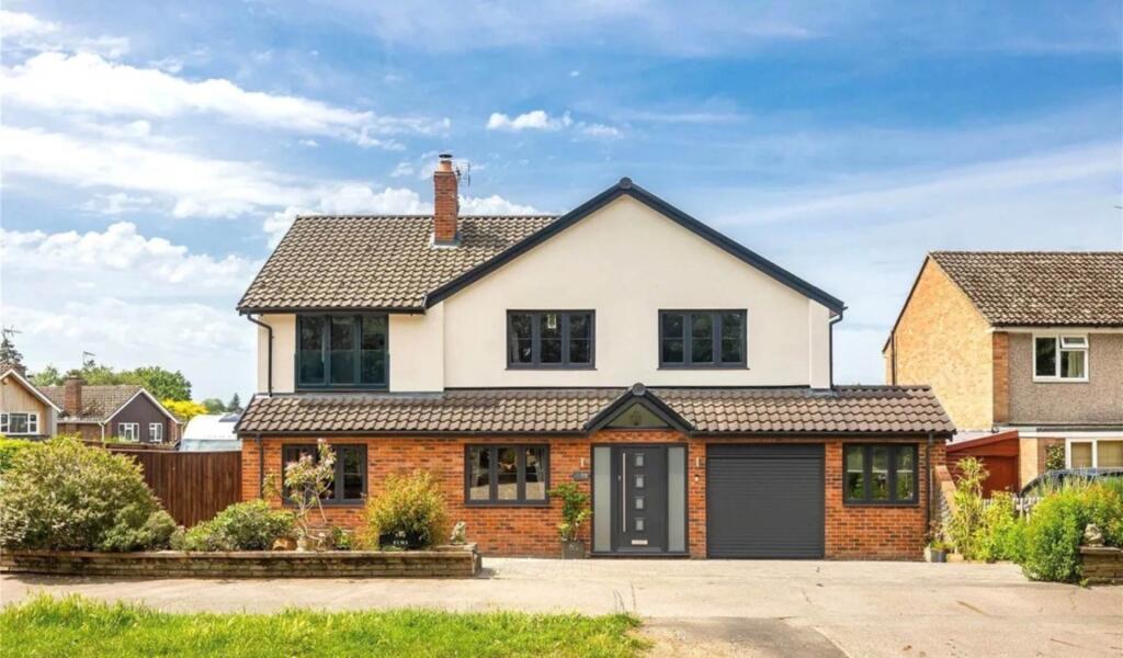 Main image of property: The Elms, Blounts Court Road, Sonning Common, South Oxfordshire