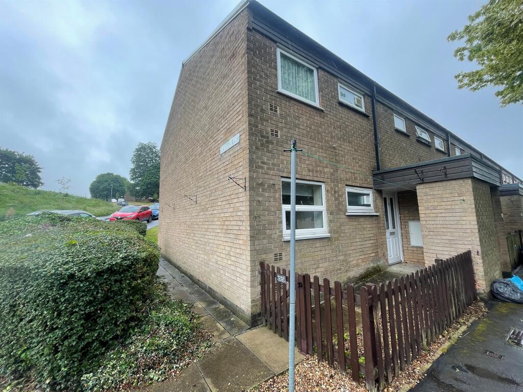 Main image of property: Spring Edge, Halifax