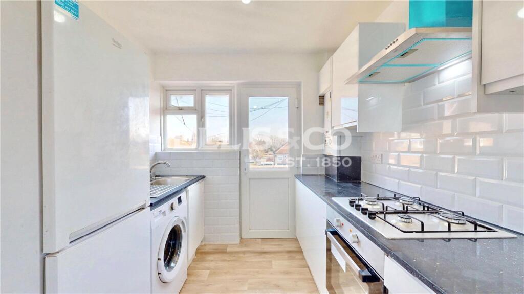 Main image of property: Carlyon Mansions, Ealing Road, Wembley, HA0