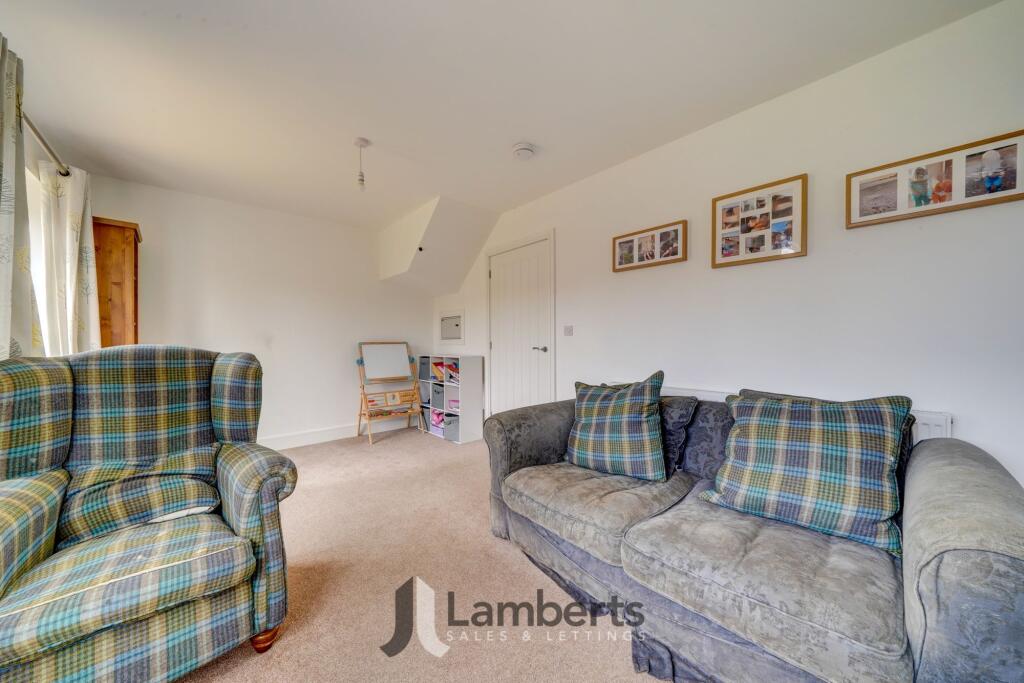 Additional image 5 of Royal Oak Drive, Studley, B80