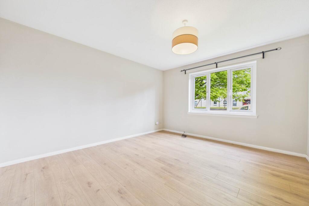 Apartment in Glasgow, Blawarthill, Yoker - View 3