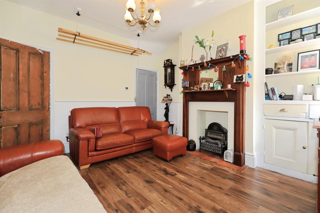 House in Dudley - View 2