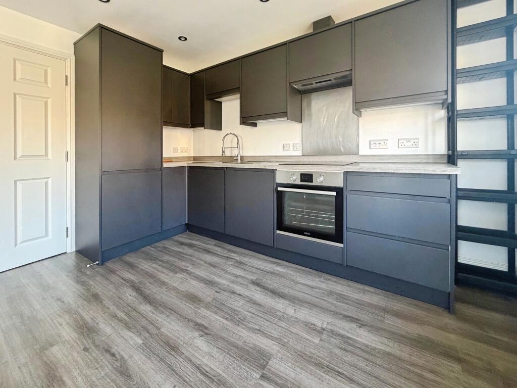 Main image of property: Ellesmere Road, Cambridge, CB4