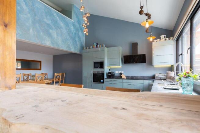 Golden fleece - kitchen.jpg