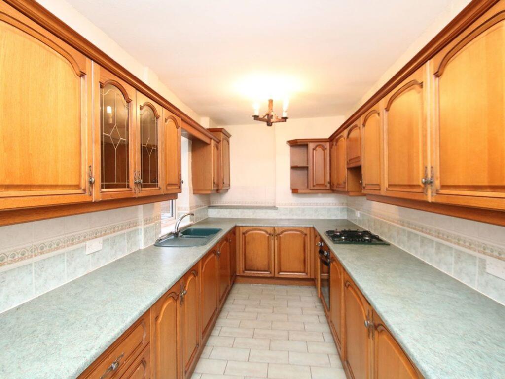 House in Nuneaton and Bedworth, Chilvers Coton - View 4