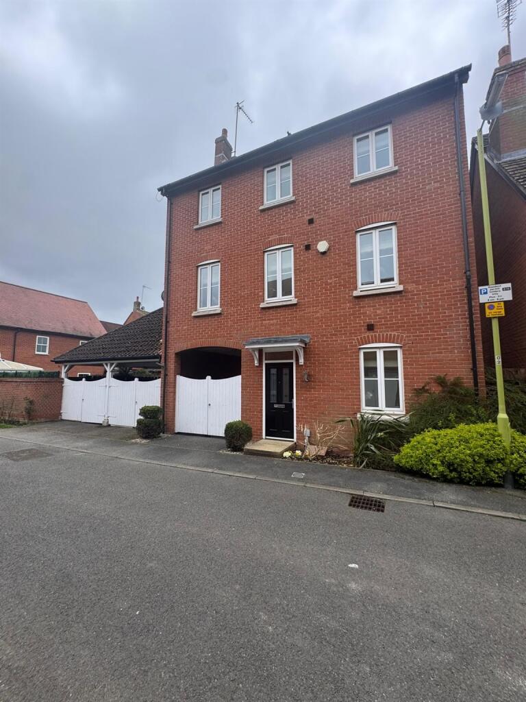 Main image of property: Devon Mead, Hatfield