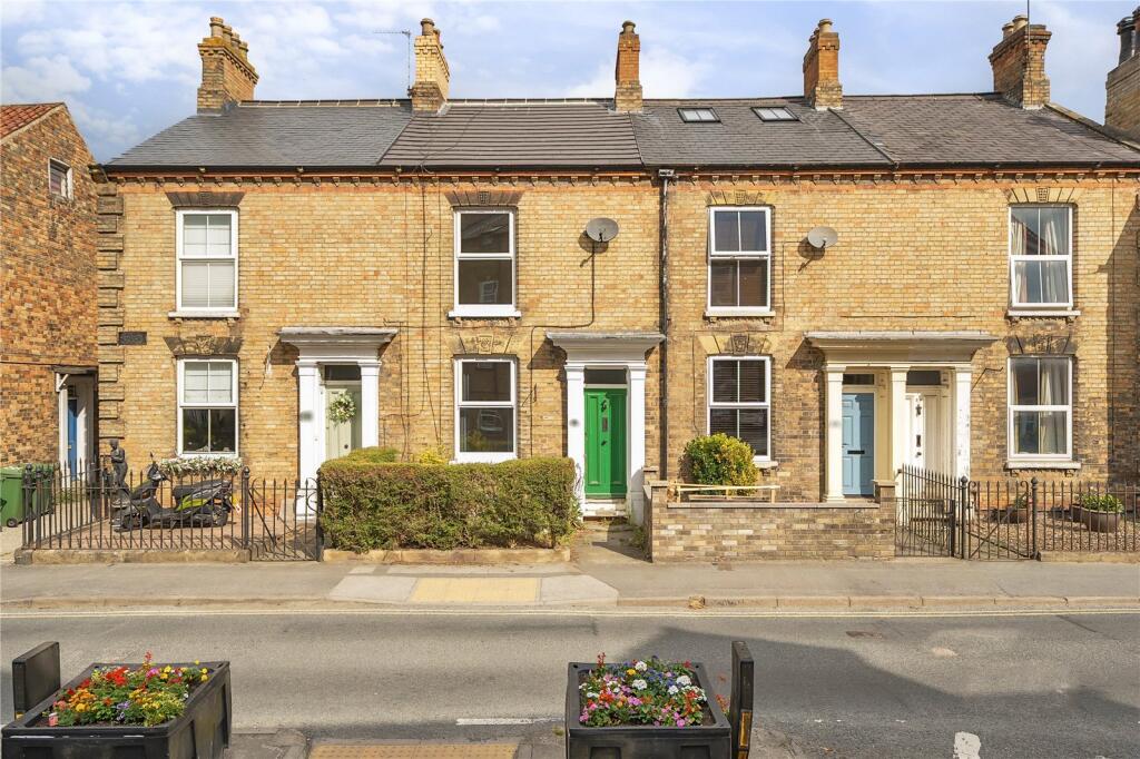 Main image of property: Chapmangate, Pocklington, York, YO42