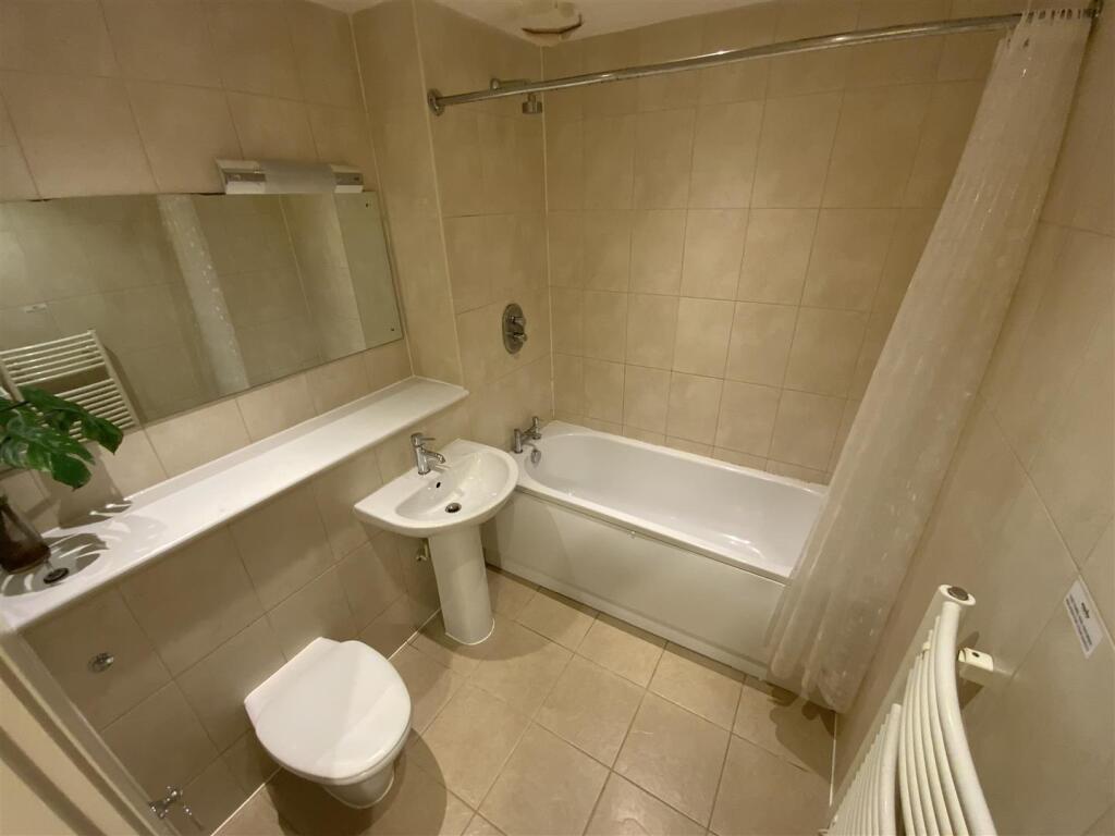 Apartment in Birmingham, The Arcadian, Digbeth - More