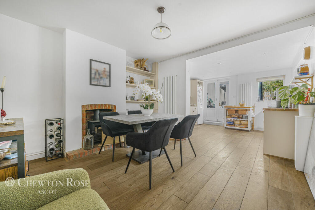 House in Winkfield, Bracknell Forest - View 3