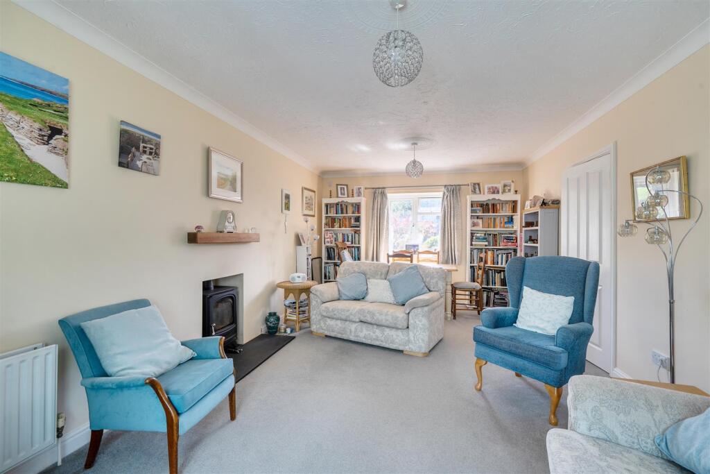 Redwood Close, Beaminster, Dorset - View 3