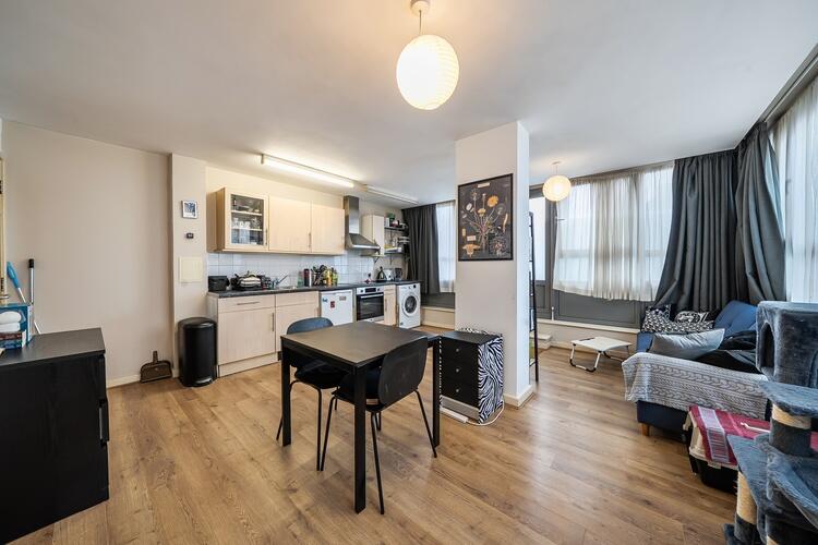 Apartment in London - View 4