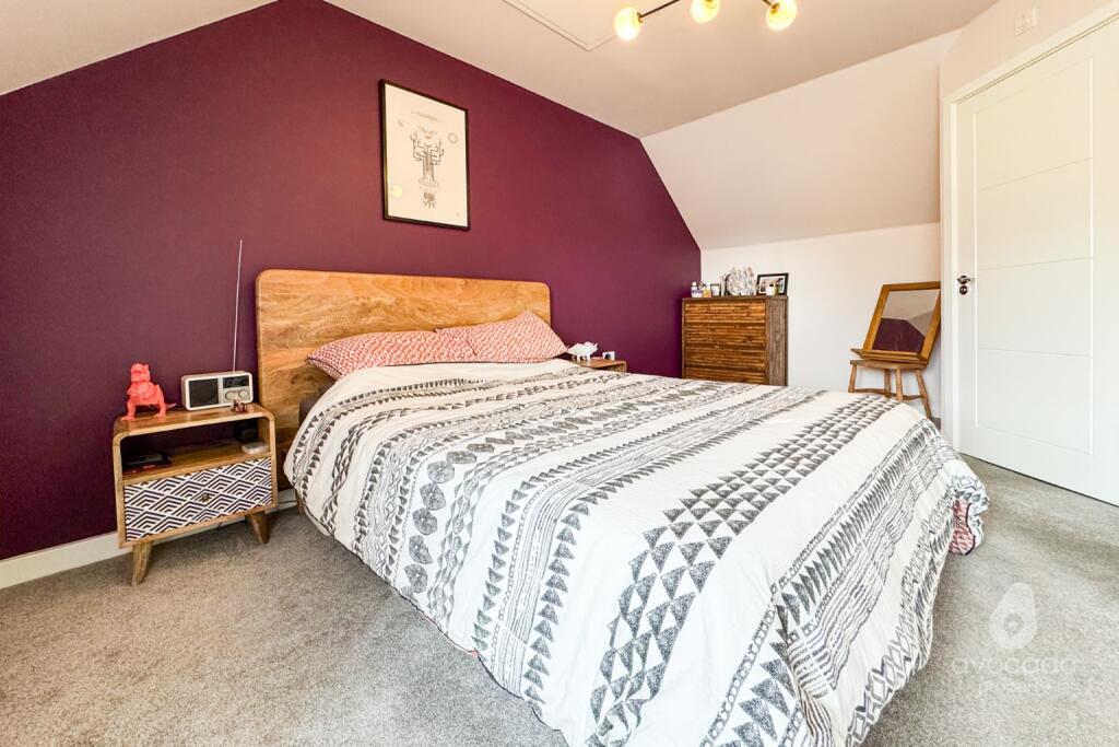 House in Arborfield Green, Barkham - View 6
