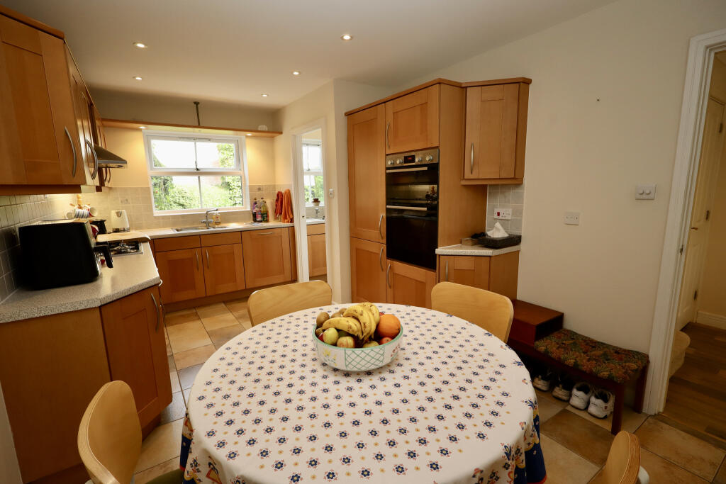 House in Bath - View 2