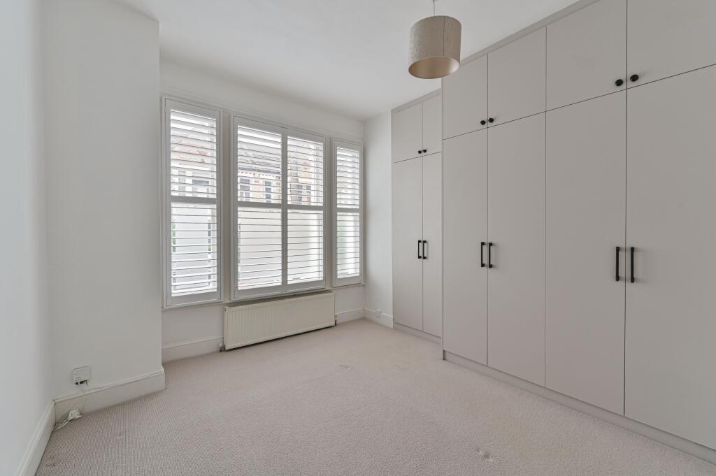 Apartment in London - View 5