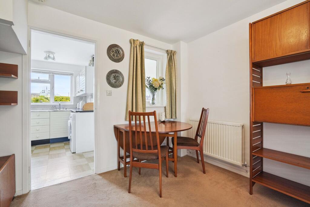 The Greenway, West Hendred, OX12 photo 4