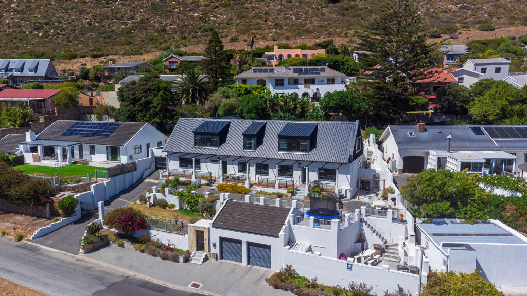 Main image of property: South Africa, Western Cape, Fish Hoek, carmichael Road, 43