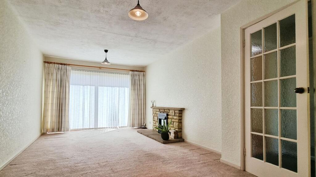 Dunstall Road, Barton-le-Clay, Bedfordshire, MK45 photo 3