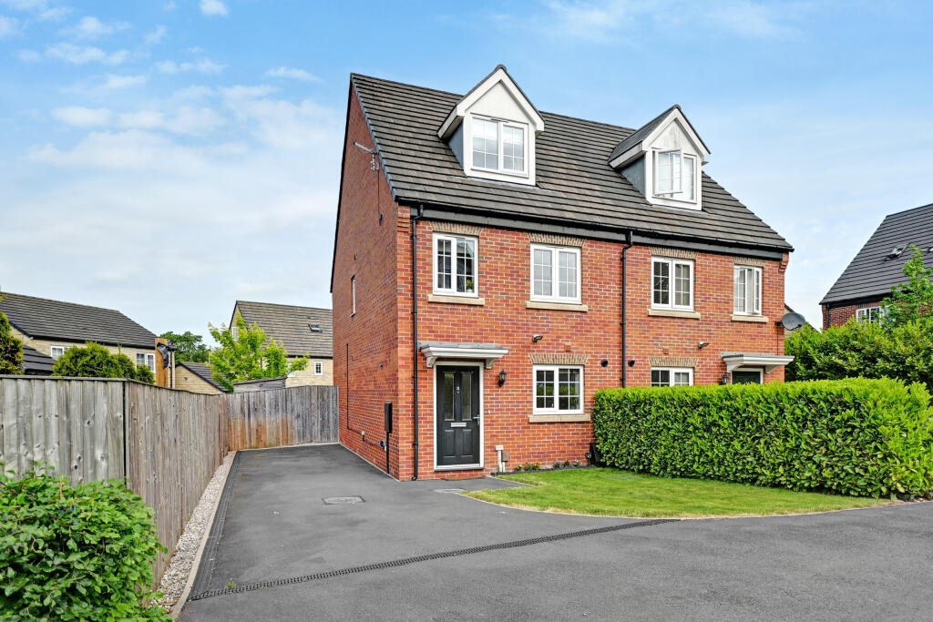 Main image of property: Moseley Beck Crescent, Cookridge, LS16