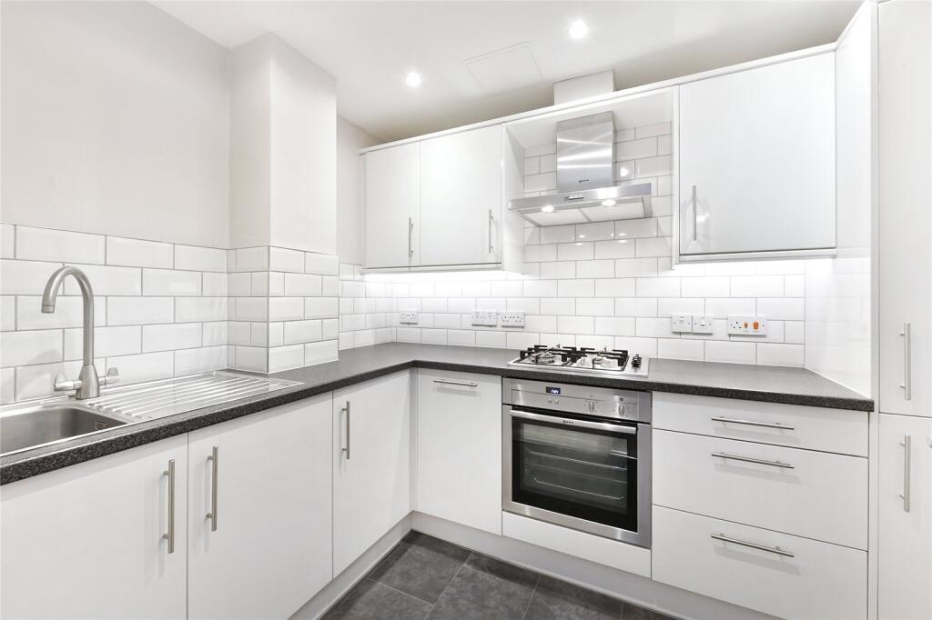 Apartment in London - View 2
