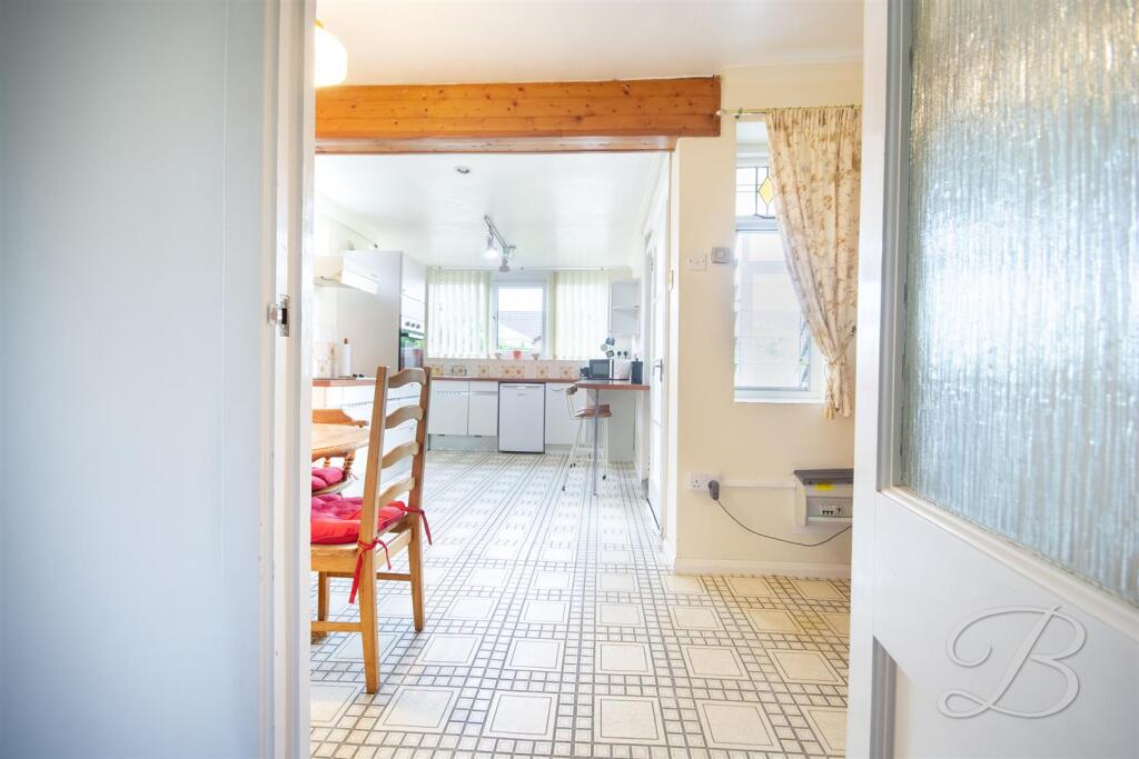 House in Ashfield, Sutton in Ashfield, Dalestorth - View 4