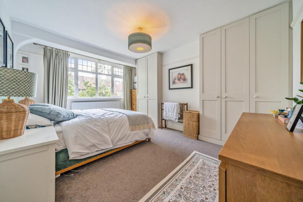 House in London, Merton Park - View 4