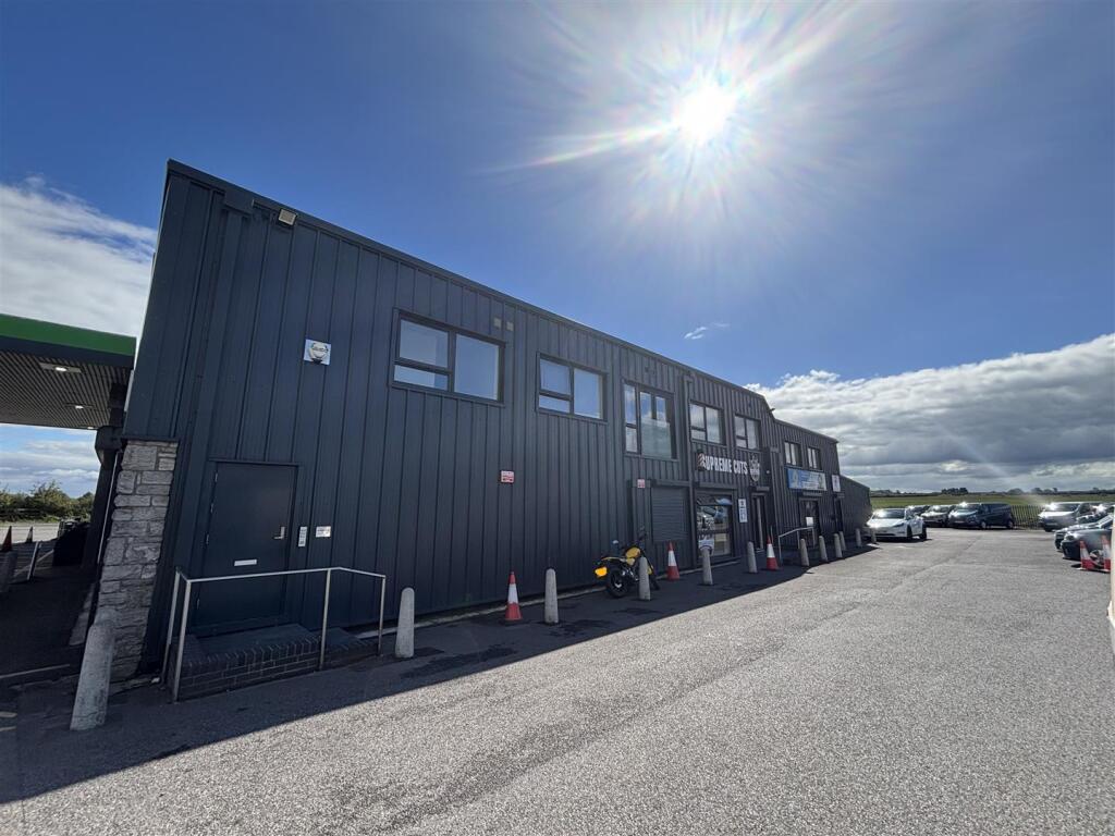 Main image of property: Flat 2 Marksbury, Bath