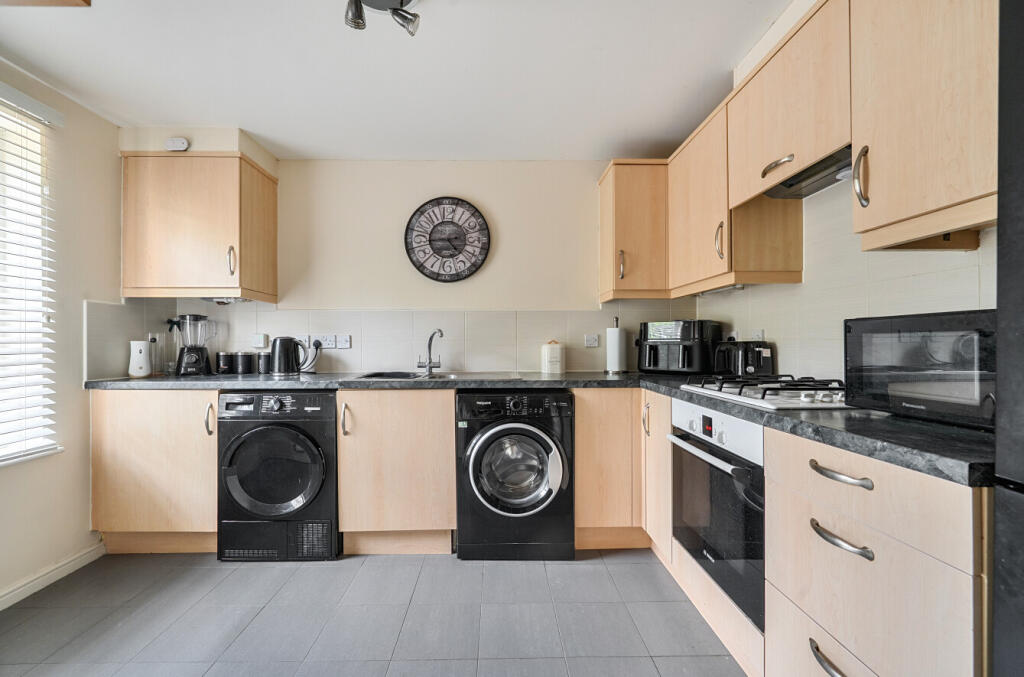 House in Swindon - View 4