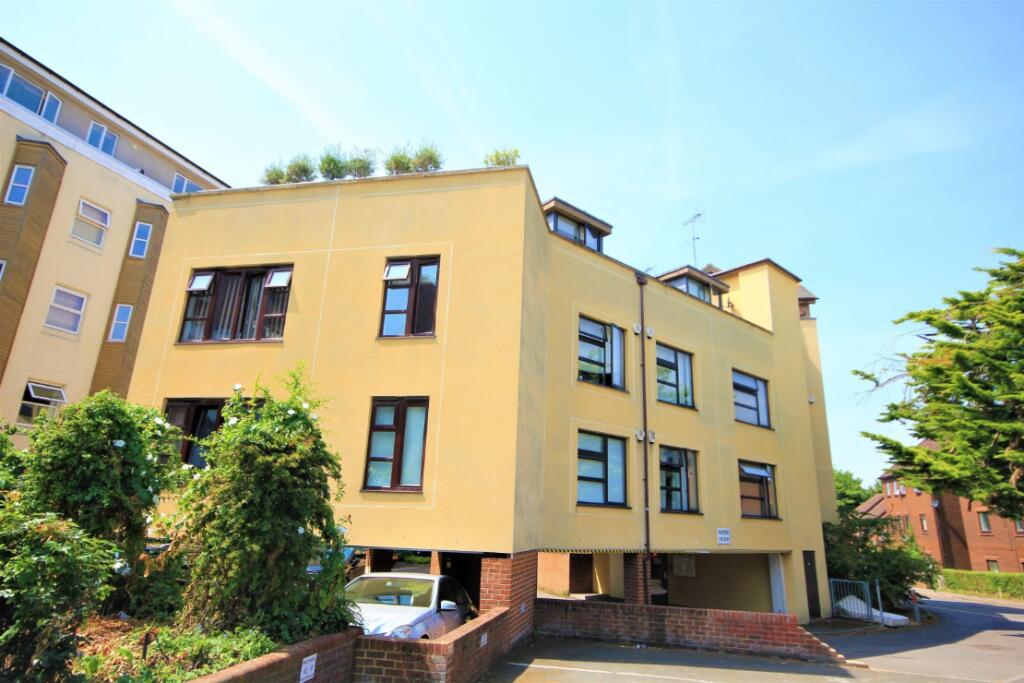 Main image of property: St. Giles Close, Reading, Berkshire, RG1