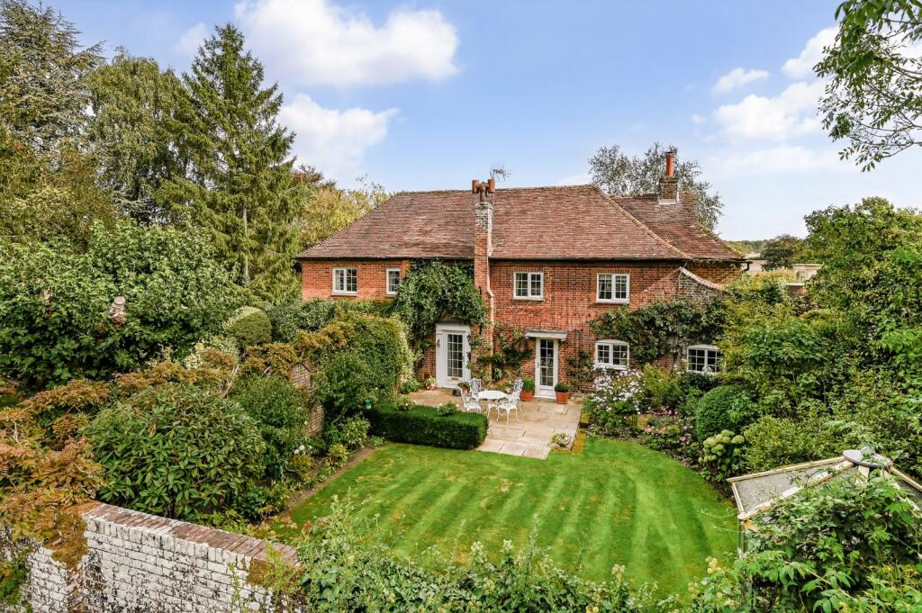 4-bed detached on Mystole, Canterbury, Kent, CT4, £1,050,000