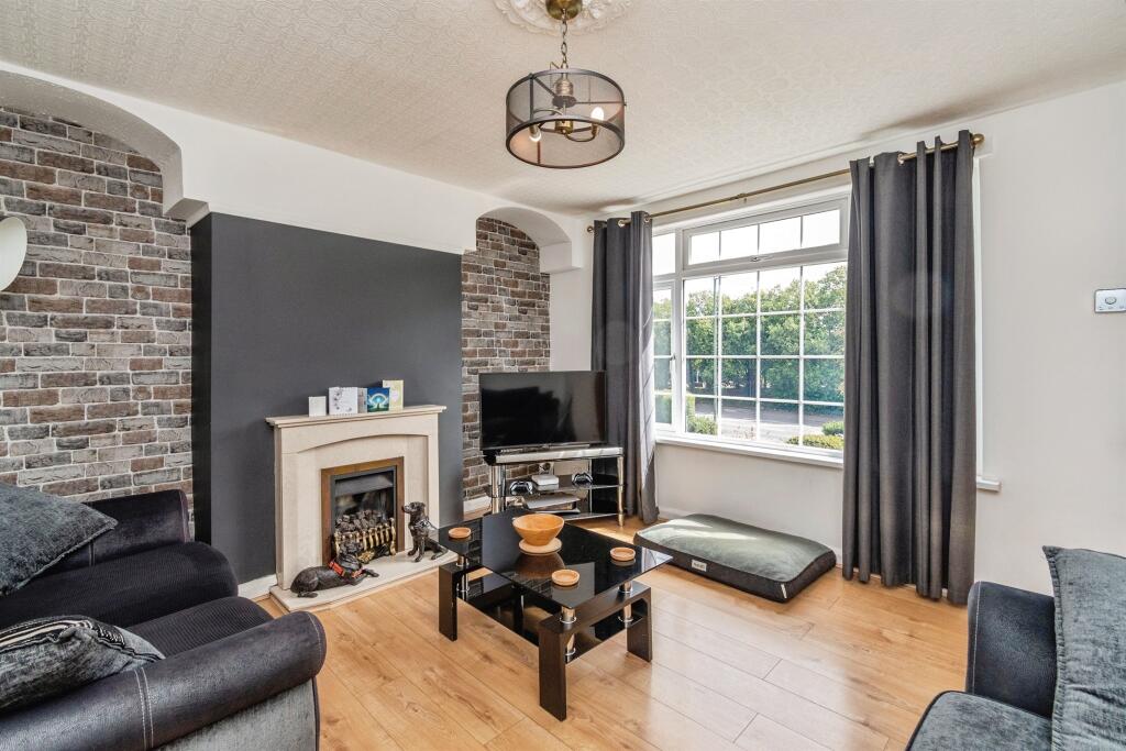 House in Walsall, West Midlands - View 2