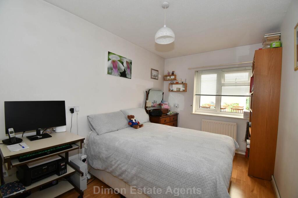House in Portsmouth - More