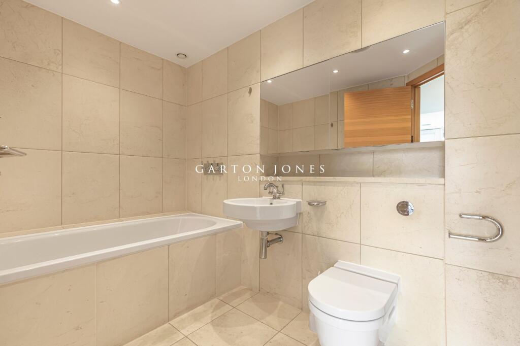 Apartment in London - More