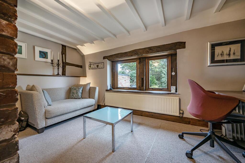 House in Stratford-on-Avon, Wootton Wawen - More