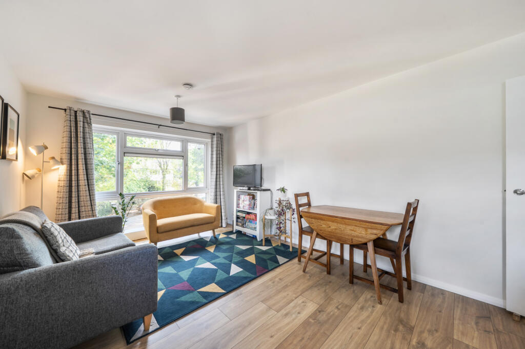 Apartment in London - View 4