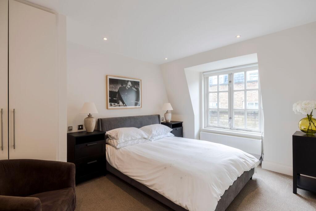 House in London - View 5