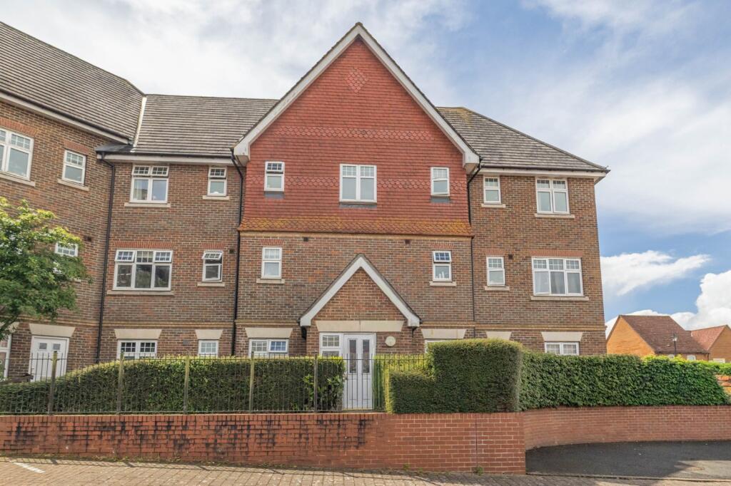 Main image of property: Gravelly Field, Ashford, Kent, TN23
