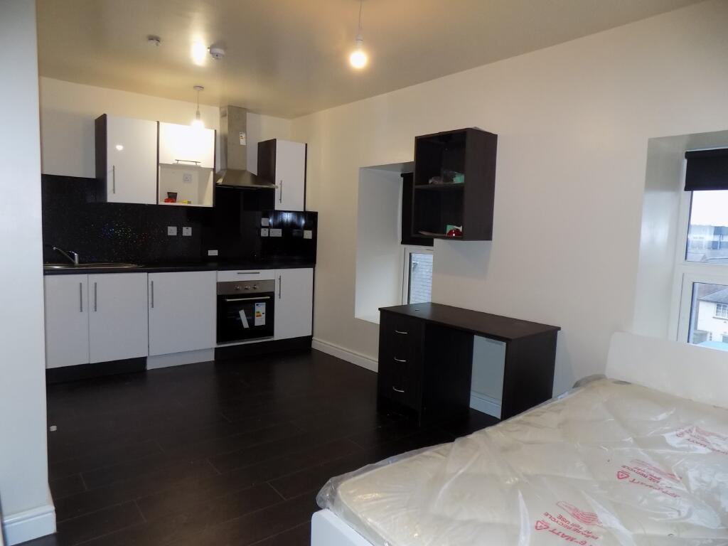 Main image of property: Ffordd Y Ffynnon, Bangor, Gwynedd, LL57