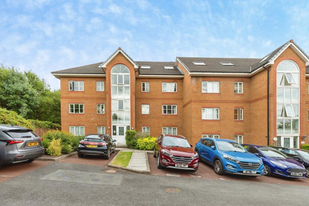 Main image of property: Broadoaks, Bury, Greater Manchester, BL9