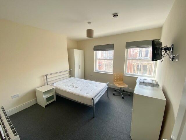 1 bedroom house share for rent
