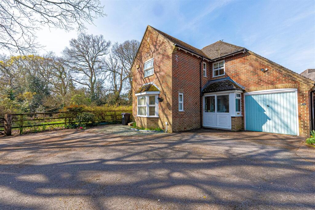 Main image of property: Egdon Close, Ferndown